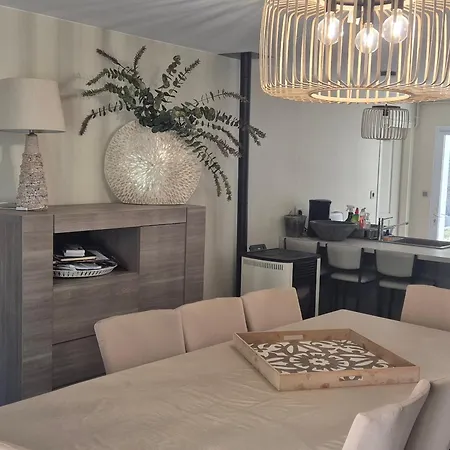 Avec Terrasse Et Proche - Fr-1-194-312 Hébergement de vacances