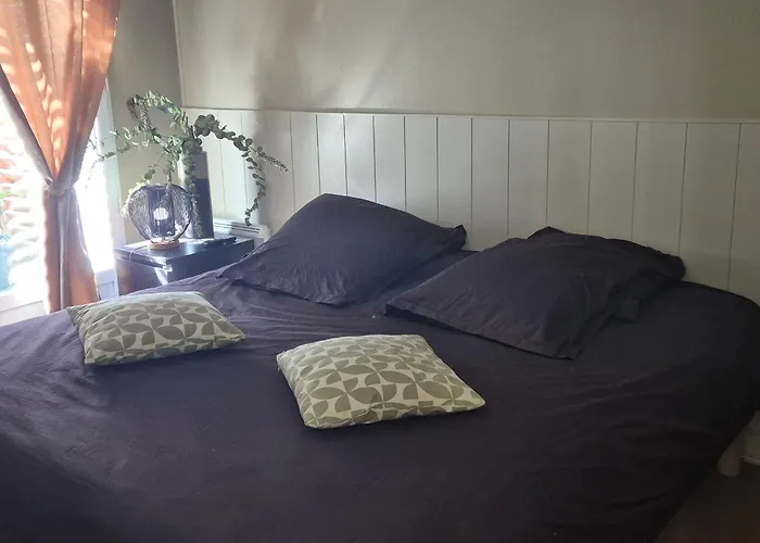 Avec Terrasse Et Proche - Fr-1-194-312