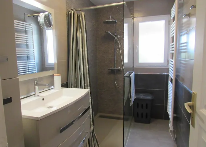 Avec Terrasse Et Proche - Fr-1-194-312 Hébergement de vacances *