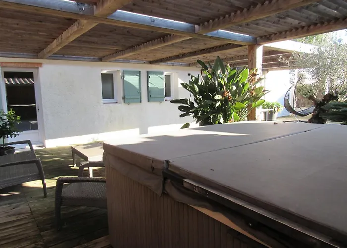 Avec Terrasse Et Proche - Fr-1-194-312 La Faute-sur-Mer