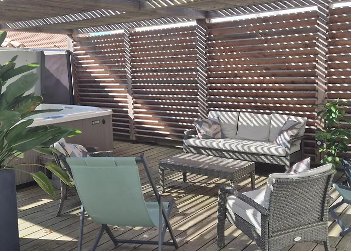 Avec Terrasse Et Proche - Fr-1-194-312 Hébergement de vacances