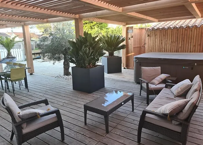 Avec Terrasse Et Proche - Fr-1-194-312 *